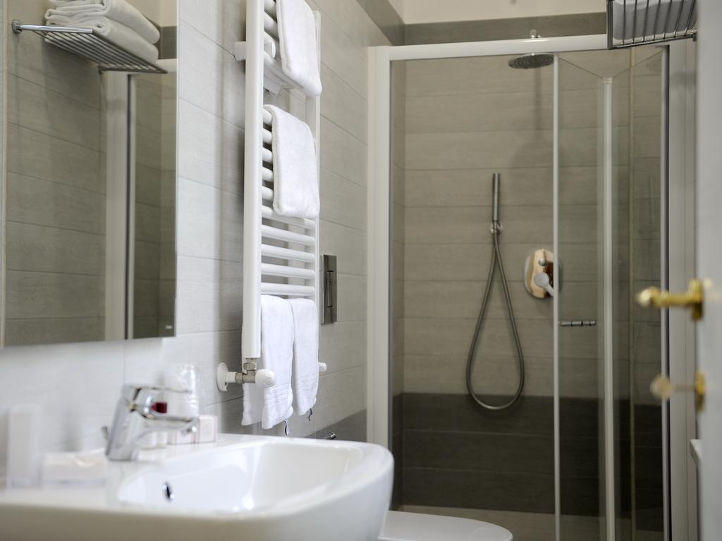 Easyrome Affittacamere 3*